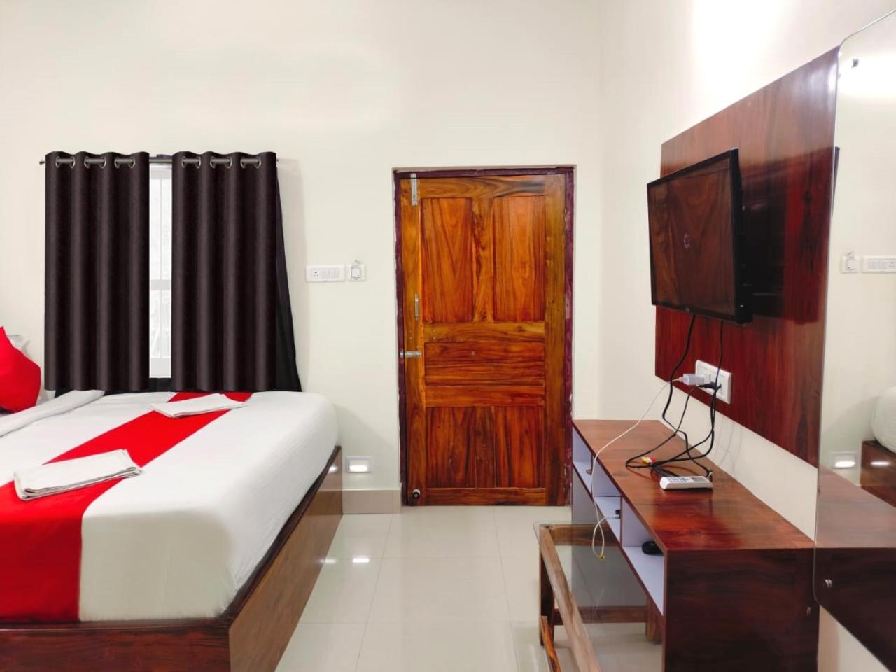 Hotel Sea Gold Puri Bagian luar foto