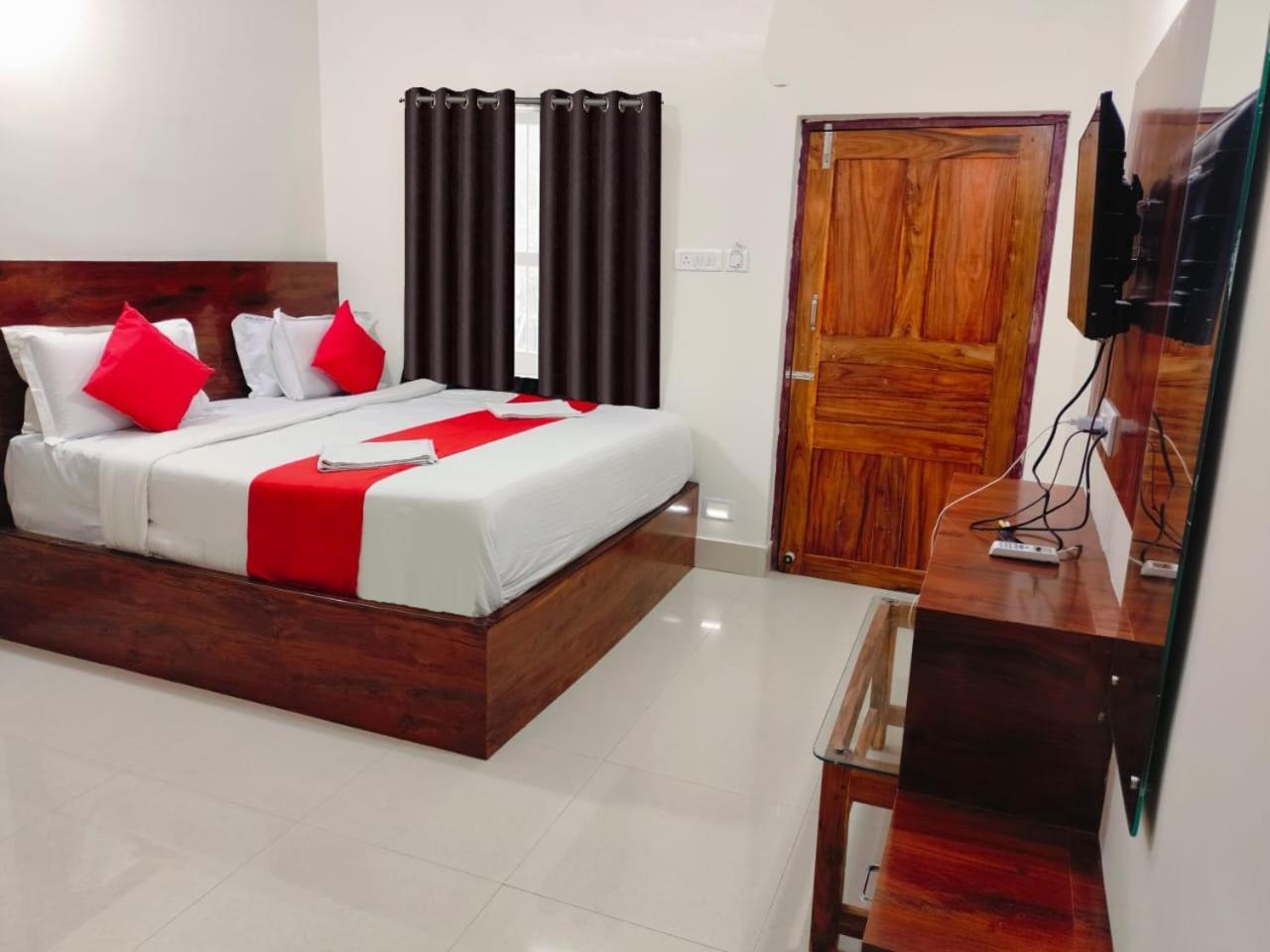 Hotel Sea Gold Puri Bagian luar foto